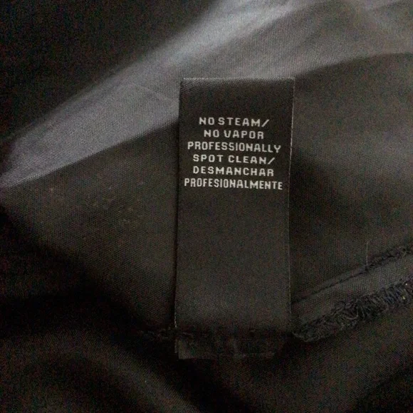 Dress Barn Collection Red and Black V-Neck Formal Dress - Size 12 - Picture 12 of 13